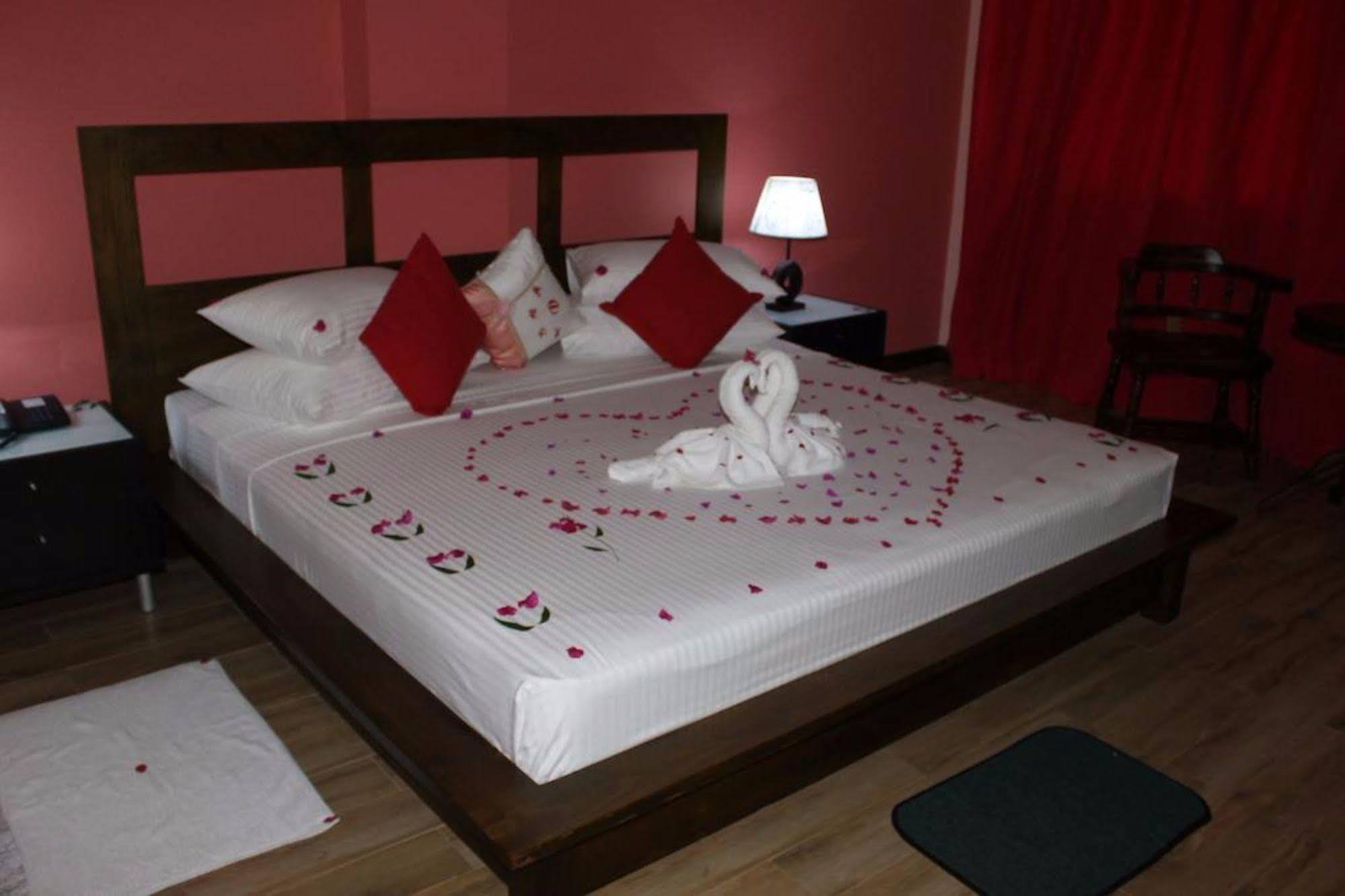 Hotel East Lagoon Batticaloa Kültér fotó